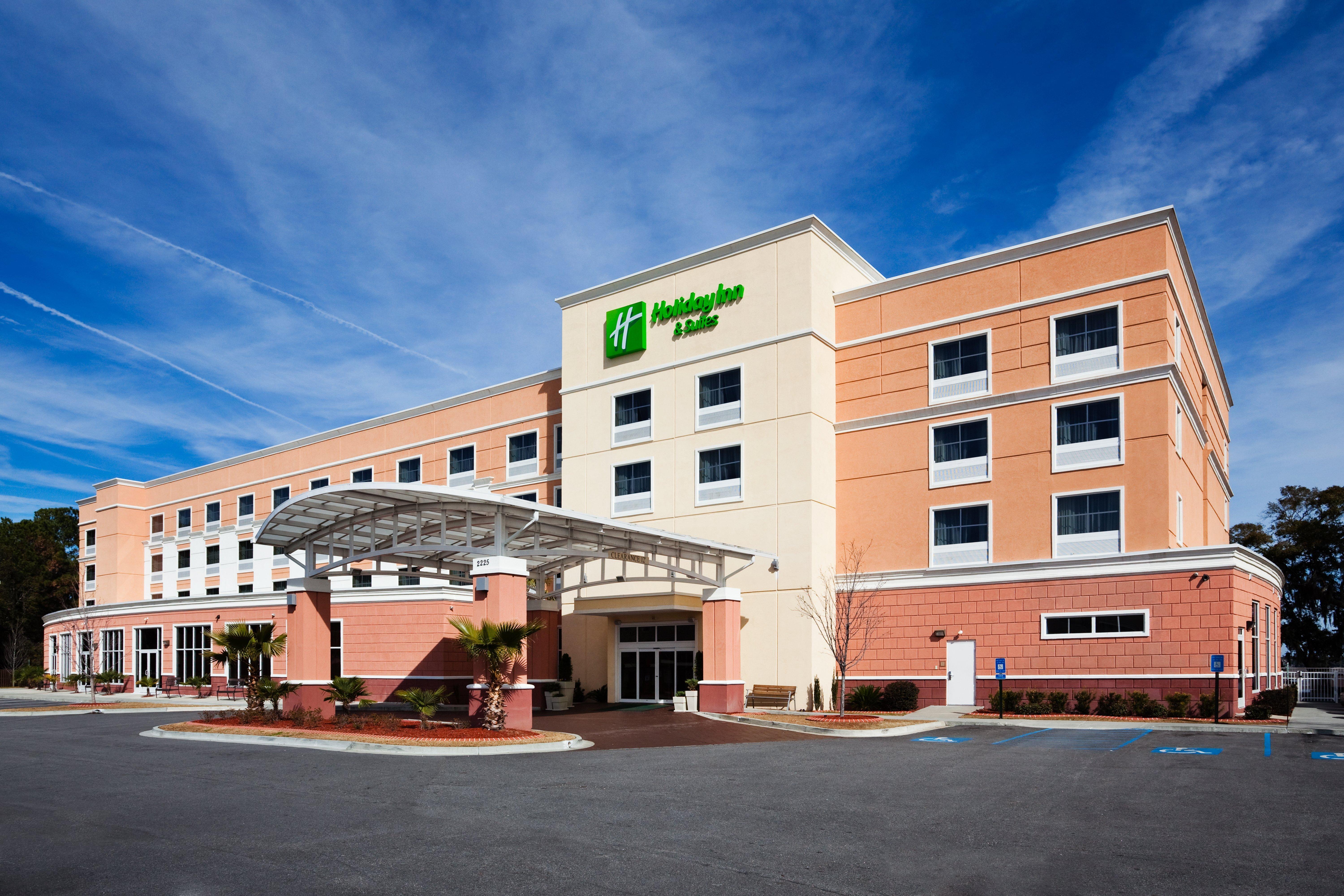 Holiday Inn Hotel & Suites Beaufort At Highway 21, An Ihg Hotel Exterior foto